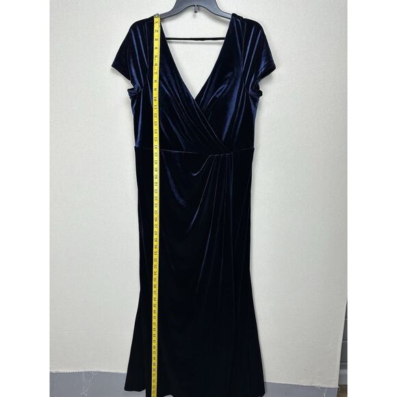 REVELRY Velvet Bridesmaid Dress in Deep Blue Women's Size 16 Faux Wrap. - Picture 16 of 16